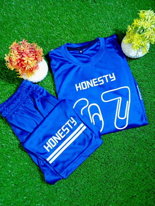 honesty brand 07 article for 13 to 15 years boy specially for Ronaldo fans