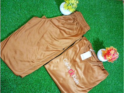 Calvin CK kelvin tracsuit for boys It is for boys age 15 to 16 year old